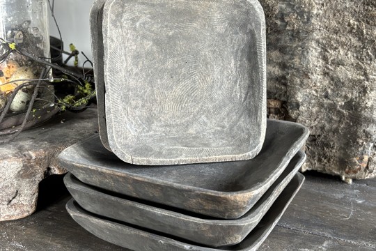 Set van 2 vierkante houten schaaltjes